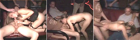 Tremenda orgía para una rubia golosa en un teatro