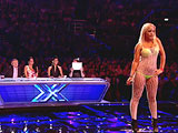 Imitando a Britney Spears en X-Factor